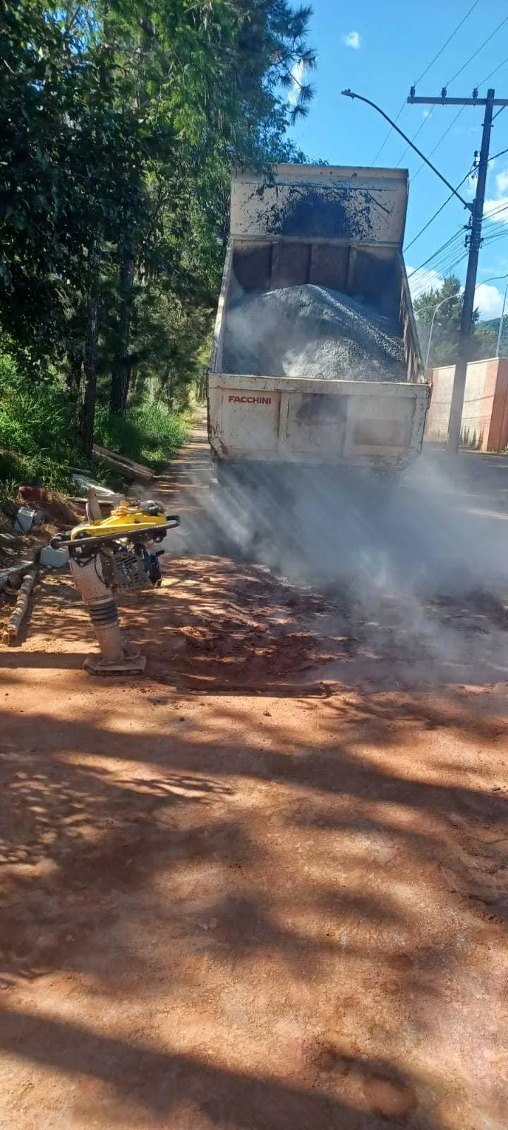 Obra em reparo em rede pluvial no bairro Pinheirinho chega na reta final