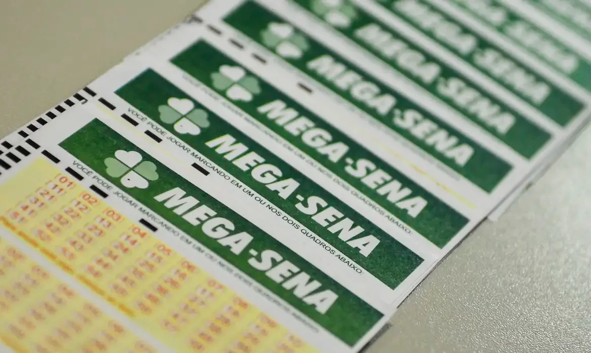 Mega-Sena acumula para R$ 70 milhões; confira números sorteados