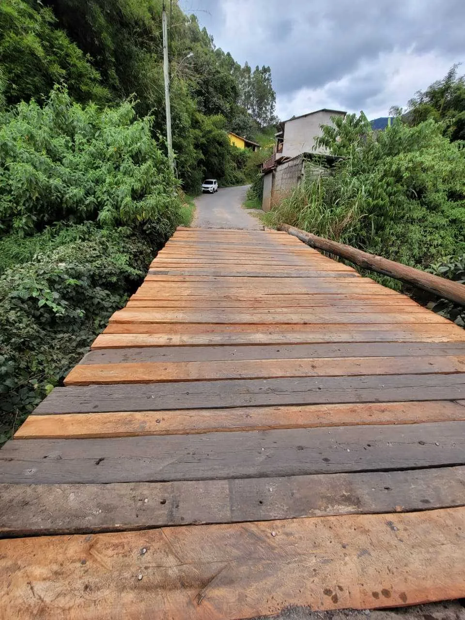 Ponte do bairro Estância passa por restauração