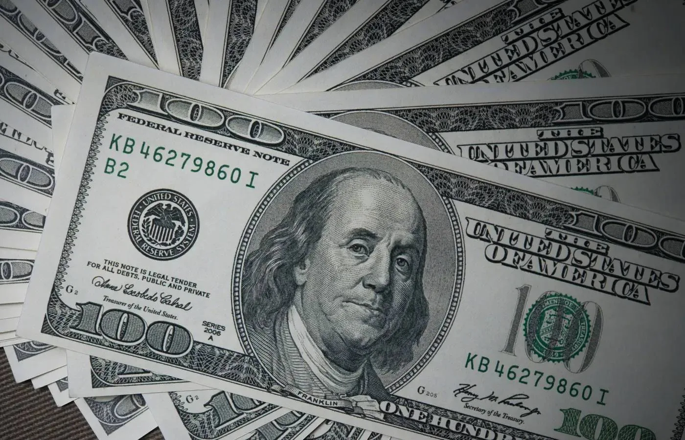 Dólar sobe a R$ 5,20 e volta a atingir maior valor em três meses