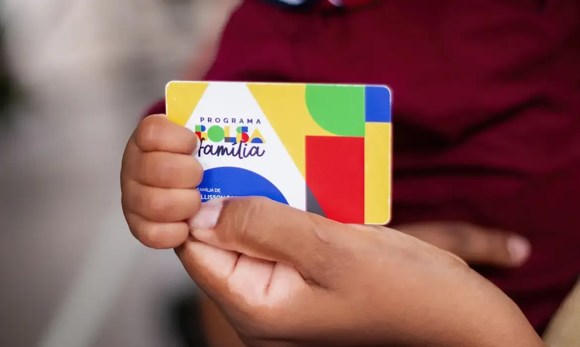 Caixa começa hoje a pagar Bolsa Família de fevereiro