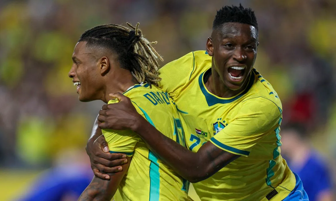 Brasil derrota Croácia em último jogo antes da convocação para a Copa