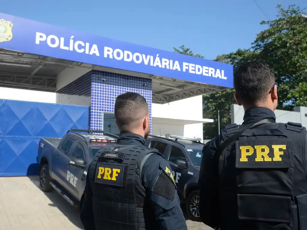Operação Semana Santa: PRF intensifica fiscalização contra ultrapassagens proibidas nas rodovias federais