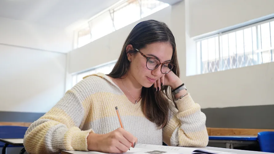 Estudantes mineiros já podem solicitar isenção da taxa de inscrição do Enem 2026
