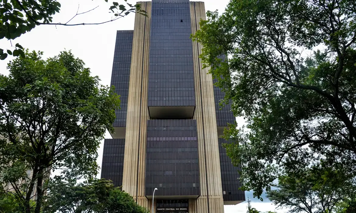 Banco Central reduz juros básicos para 14,5% ao ano