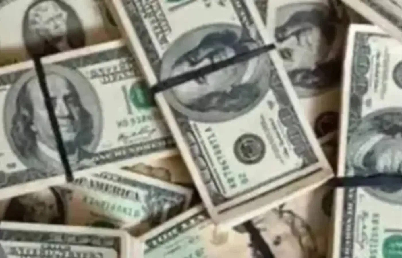 Dólar encerra última sessão aos R$ 4,89, em queda de 0,06%