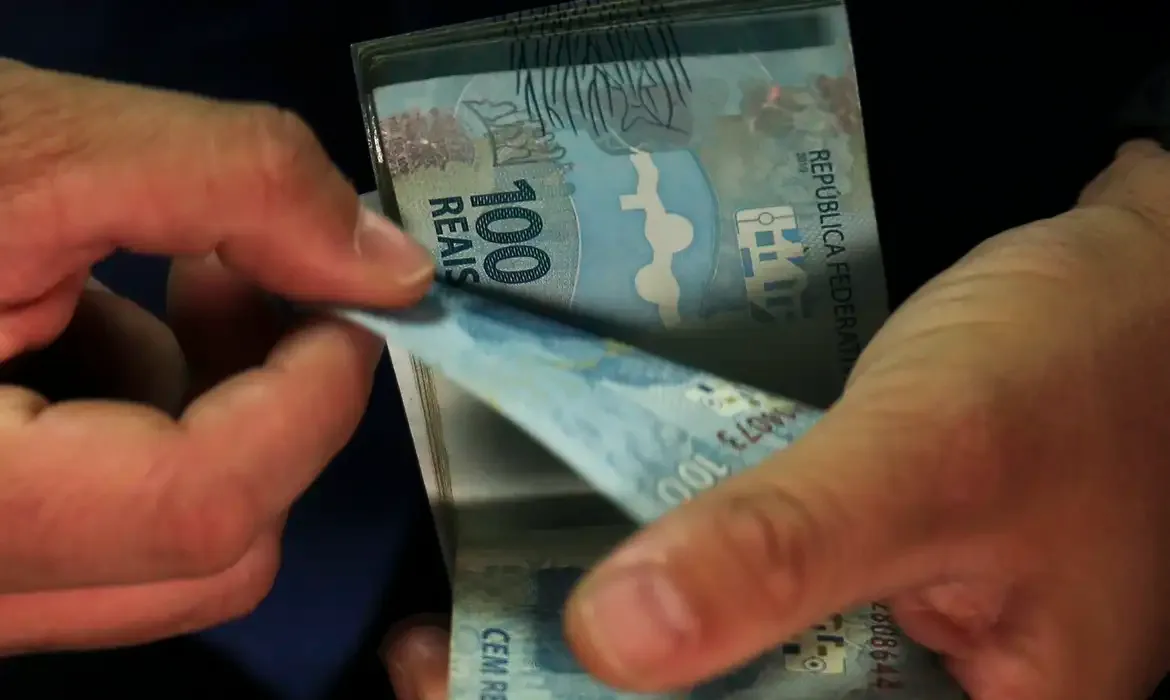 Abono salarial: pagamento para nascidos em maio e junho começa hoje