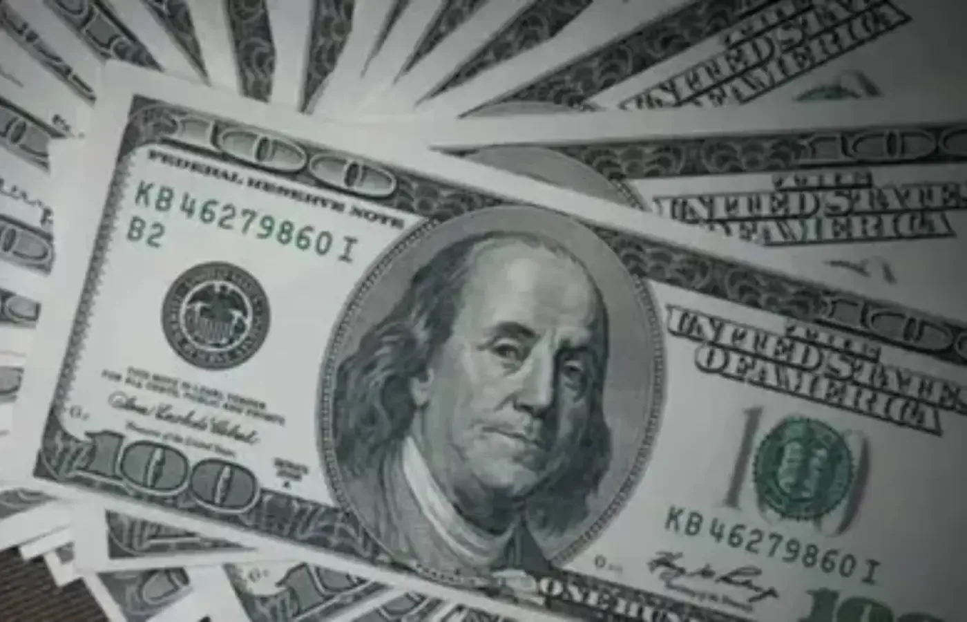 Dólar fecha último pregão cotado aos R$ 5,17
