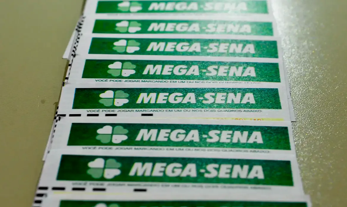 Mega-Sena acumula para R$ 100 milhões; confira os números sorteados